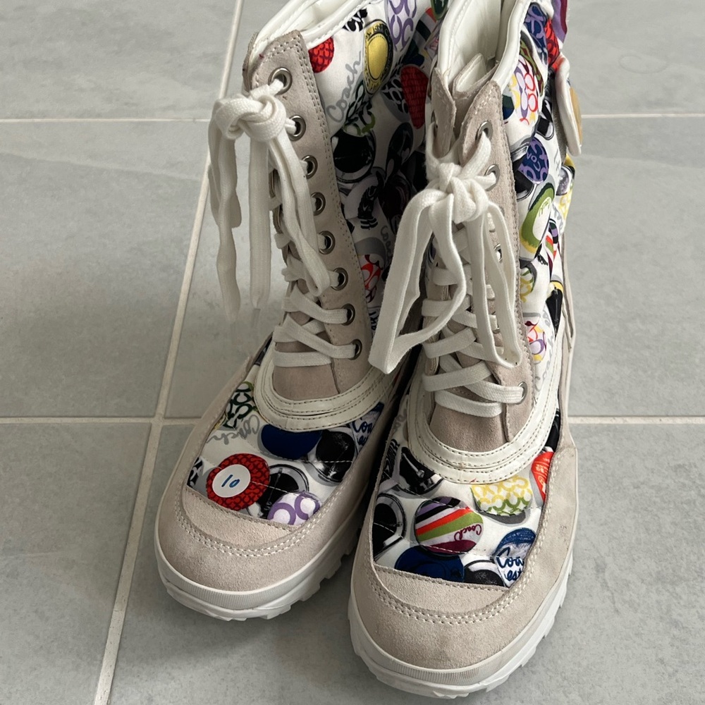 Coach boots